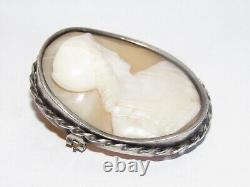 05J24 Antique Cameo Brooch Solid Silver Mounting Crab Hallmark 19th Century