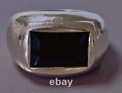 16 g Antique jet silver ring, solid silver signet ring, T53