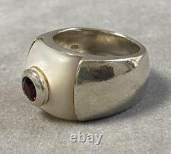 22g Antique Silver Ring Garnet Mother of Pearl Solid Silver Ring