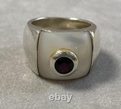 22g Antique Silver Ring Garnet Mother of Pearl Solid Silver Ring