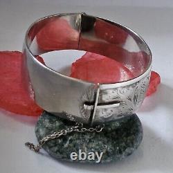 925 Sterling Silver Engraved Opening Bangle Anchor Lion Hallmarks 1960 Vintage 58g