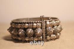 Ancient Berber bracelet in solid silver, 8 hallmarks, cabochons, filigree, ethnic
