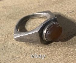 Ancient Roman Ring, Silver, 1st century BC - 3rd century AD, Carnelian + Intaglio FEL