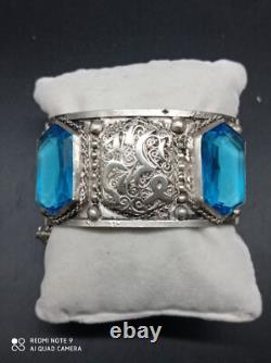 Ancient large Berber cuff bracelet from the Maghreb in solid silver, stamped.