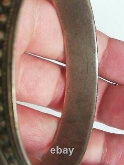 Ancient solid silver bangle bracelet to identify