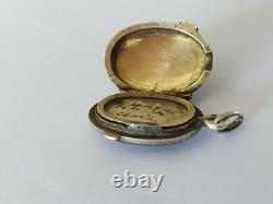 Ancient solid silver reliquary pendant, relic of the True Cross, 19th century