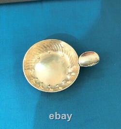 Ancient solid silver wine tasting cup with MINERVE hallmark tastevin 150 grams 19th century