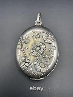 Antique Art Nouveau Pendant in Solid Silver Ref80480