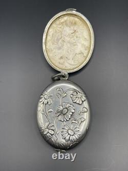 Antique Art Nouveau Pendant in Solid Silver Ref80480