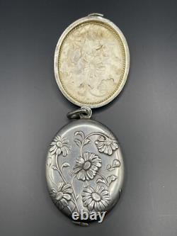 Antique Art Nouveau Pendant in Solid Silver Ref80480