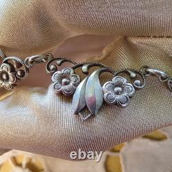 Antique Art Nouveau necklace in solid 830 silver, Scandinavian flowers, vintage jewelry