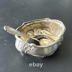 Antique Pair of Salt and Pepper Shakers in Solid Silver Art Nouveau 1900