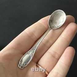 Antique Pair of Salt and Pepper Shakers in Solid Silver Art Nouveau 1900