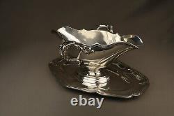 Antique Silver Sauceboat with Movement in Solid Silver