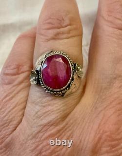 Antique Solid Silver Ring Crafted with Imposing Genuine Ruby