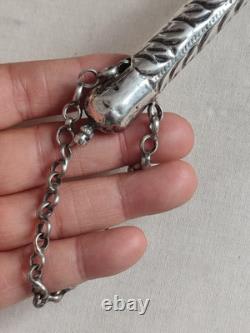 Antique Torah Yad Reading Hand in Solid Silver with Stamped Decoration 37.5g