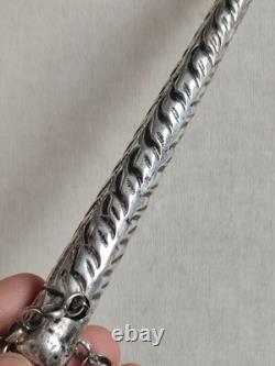 Antique Torah Yad Reading Hand in Solid Silver with Stamped Decoration 37.5g