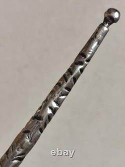 Antique Torah Yad Reading Hand in Solid Silver with Stamped Decoration 37.5g