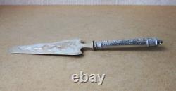 Antique beautiful cake or pie server in solid silver and vermeil in box