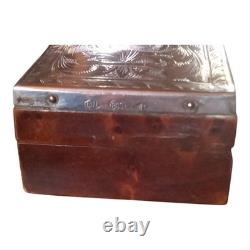 Antique box in 800 sterling silver and burl wood, engraved monogram