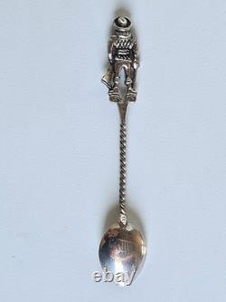 Antique box set of 7 small solid silver spoons, 833 silver, Colonial decoration, early 20th century