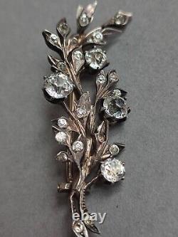 Antique brooch in silver and rhinestones