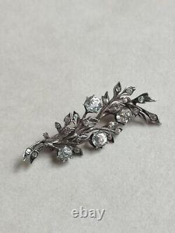 Antique brooch in silver and rhinestones