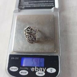 Antique ring / band, woman's head with crown, in solid silver