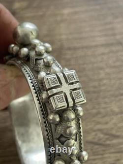 Antique solid silver Berber Moroccan Mizam bracelet, 119 g, ethnic