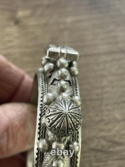 Antique solid silver Berber Moroccan Mizam bracelet, 119 g, ethnic