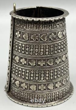 Antique solid silver bracelet, vintage style 157 grams Sindhi Pakistan 1950