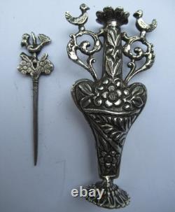 Antique solid silver kohl bottle with Moor’s head hallmark, 11 cm, 46 g