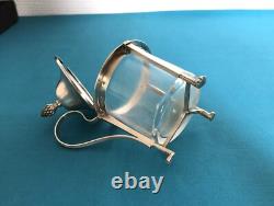 Antique tripod mustard pot in solid silver with first rooster hallmark, crystal without Minerva mark
