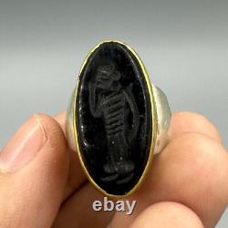 Authentic ancient Roman ring in solid silver, intaglio, king, black agate