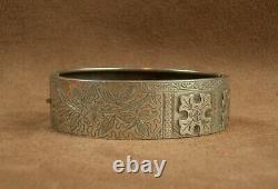 Beautiful Ancient Bracelet, Rigid Opening Cuff in Solid Silver, 19th Century