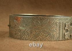 Beautiful Ancient Bracelet, Rigid Opening Cuff in Solid Silver, 19th Century