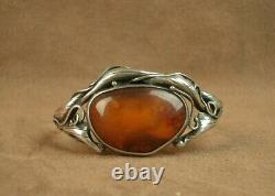 Beautiful Antique Art Nouveau Bracelet in Solid Silver and Amber