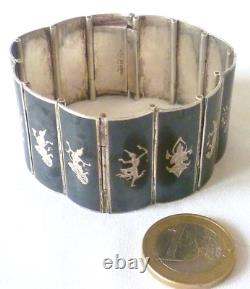 Beautiful Antique Solid Silver Enamel Articulated Bracelet from the Far East
