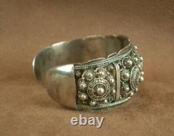 Beautiful Stuff Bracelet Ancient Berbere Silver Massif