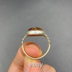 Beautiful ancient Roman ring in solid silver with agate cornelian fighting tail