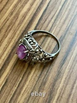 Beautiful genuine ruby, solid silver, highly ornate, sublime antique ring