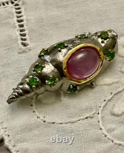 Cabochon Rubies Peridot in Gold, Silver, Antique Brooch, Creator