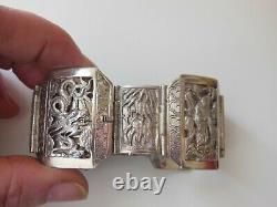 Former Chinese Bracelet In Chiseled Silver