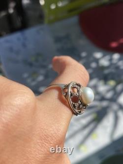 Huge genuine pearl, sterling silver, beautiful antique ring