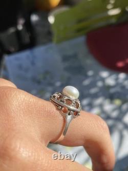 Huge genuine pearl, sterling silver, beautiful antique ring