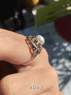 Huge genuine pearl, sterling silver, beautiful antique ring