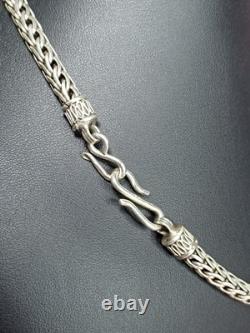 Important old chain in solid silver
