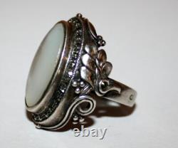 Large antique Art Deco solid silver ring with marcasite and mother-of-pearl T54