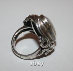 Large antique Art Deco solid silver ring with marcasite and mother-of-pearl T54