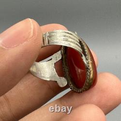 Large beautiful ancient Roman ring in solid silver and agate stone